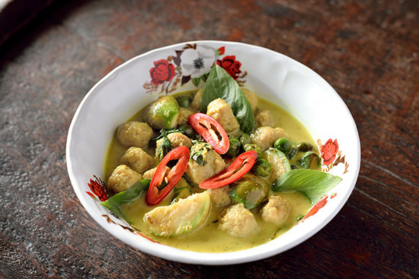 Green Curry Look Chin Pla Krai